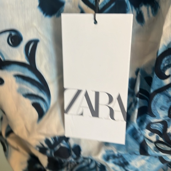 ๐ 1 hour sale. ZARA, paisley print top, XS - Picture 6 of 8